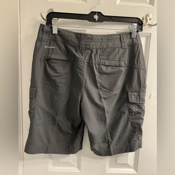 COLUMBIA Ladies’ Dark Gray Cargo Shorts Sz 4 - Picture 2 of 5